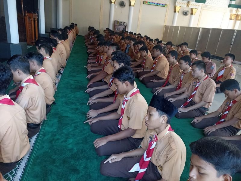 Kerja Bakti Lingkungan