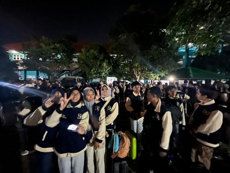 SKAL Kelas IX MTsN 1 Kota Kediri Menuju Jogja: Wisata Edukasi, Budaya, Religi, dan Alam