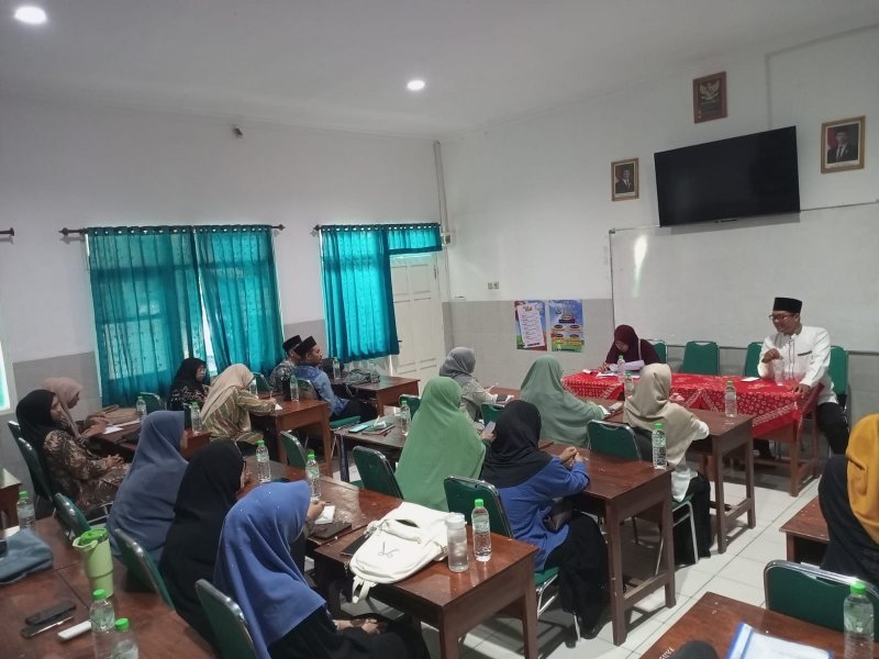 Supervisi Eksternal Metode Ummi, MTsN 1 Kota Kediri Perkuat Mutu Pembelajaran Al-Qur’an